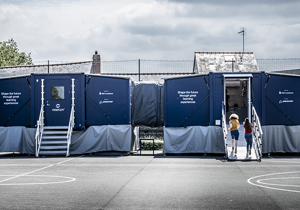 leo-lagrange-newton-room