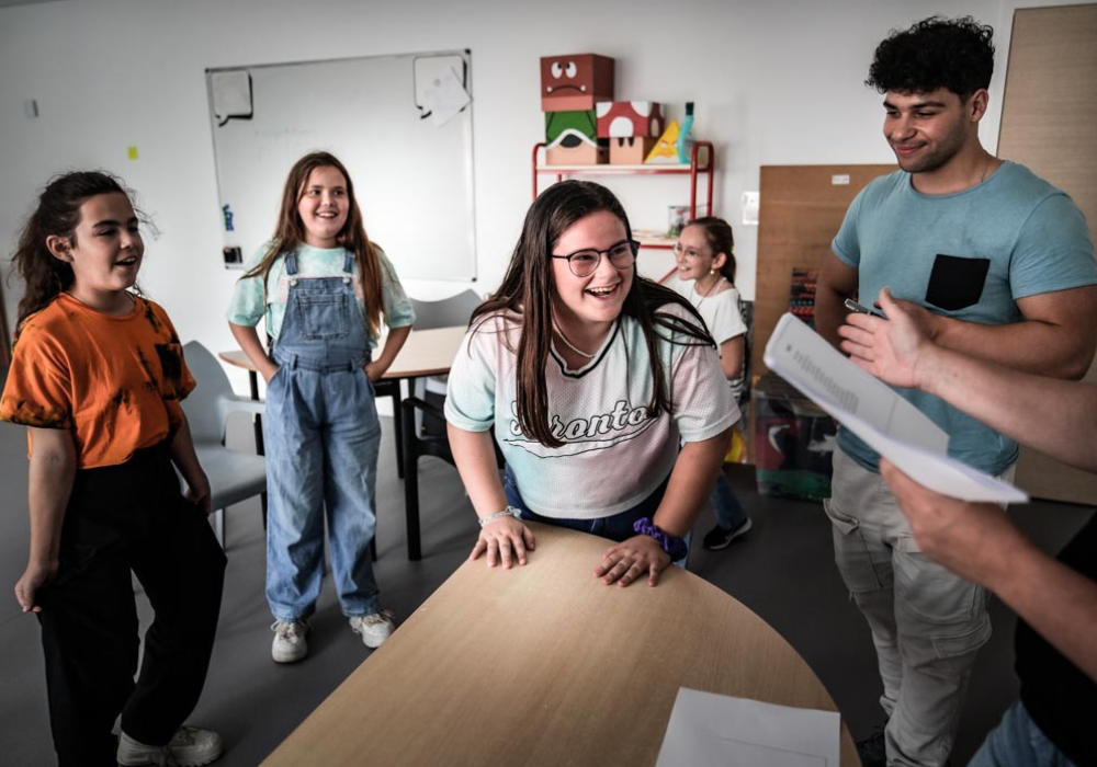 leo-pro-hub-anim-ados-interieur-2023