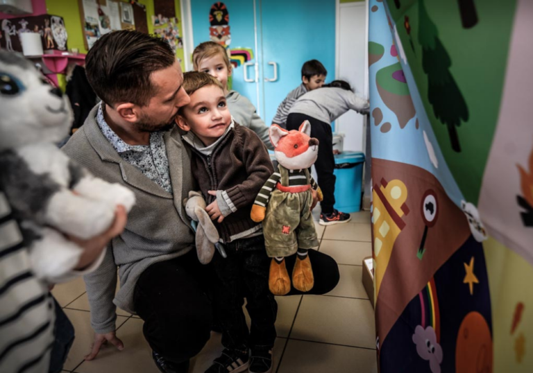 leo-pro-periscolaire-adulte-enfant