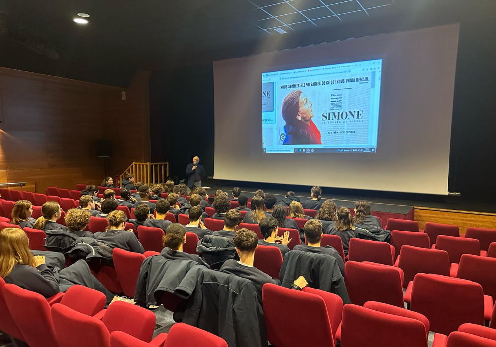 10 séjours SNU dont des « classes engagées », animés par le réseau Léo Lagrange, dans le Cher