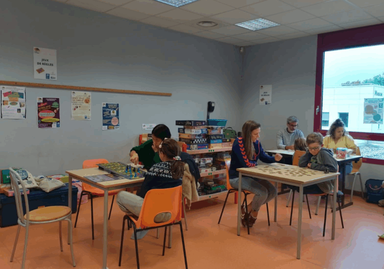 leo-org-ludotheque-moirans-parents-enfants (4) La ludothèque de Moirans, ouverte tous les mercredis après-midis