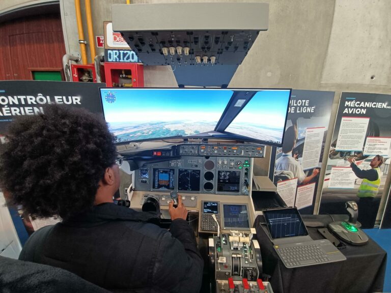 Découverte des métiers avec ce simulateur de vol