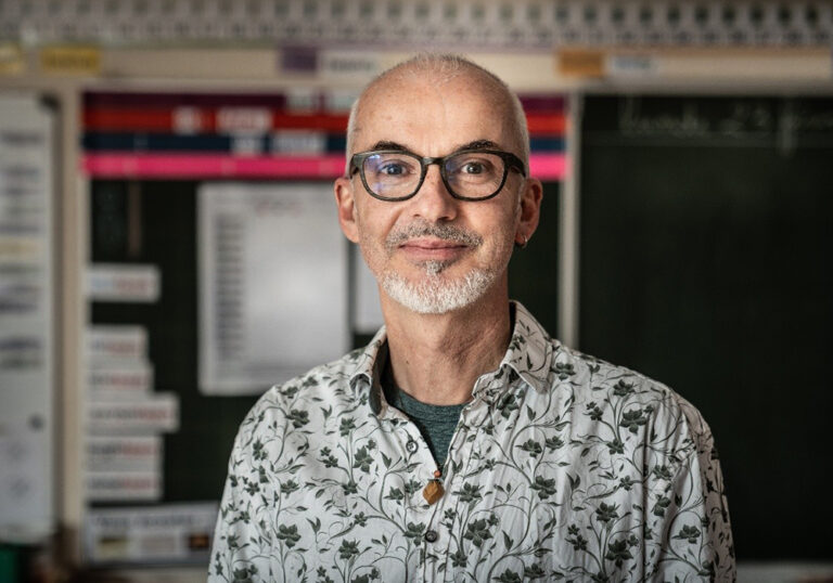 Roland Coste, enseignant autonome à Montluel.