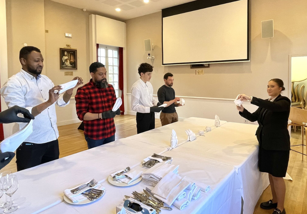 Primo Job prépare de futurs professionnels aux métiers de la restauration, de l'hôtellerie et des services à la personne