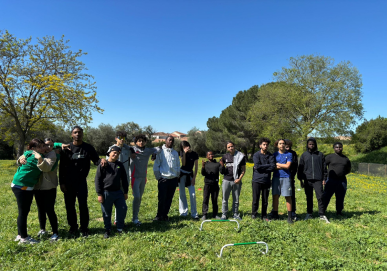 Raid sportif en PACA avec des jeunes des structures jeunesse Léo Lagrange Animation