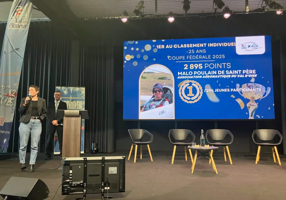 Cécile Lagier-Moulin à l’AG de la FFVP à l'occasion de l'anniversaire du partenariat pour la découverte du vol en planeur