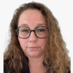 Cécile Peneau, chargée de mission, présente les projets en matière d'éducation à la citoyenneté.