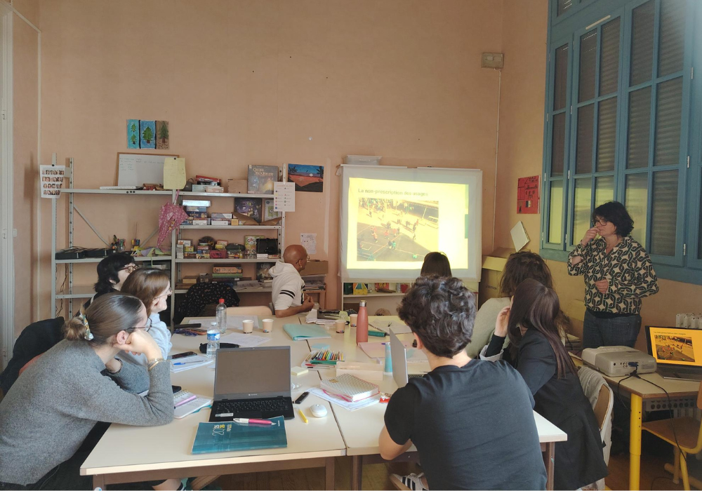 leo-org-larobe-formation-toulouse-perisco-1 Formation-action à l'animation égalitaire au périscolaire toulousain par Léo Lagrange Animation