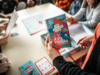 Présentation du jeu « À vol d'oiseau – le tour culturel des régions »